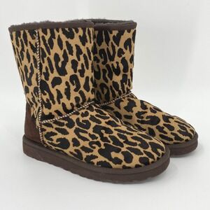 UGG Classic Short Cheetah Calf Hair Womens 7 Brown Shearling Fur Lined Boots